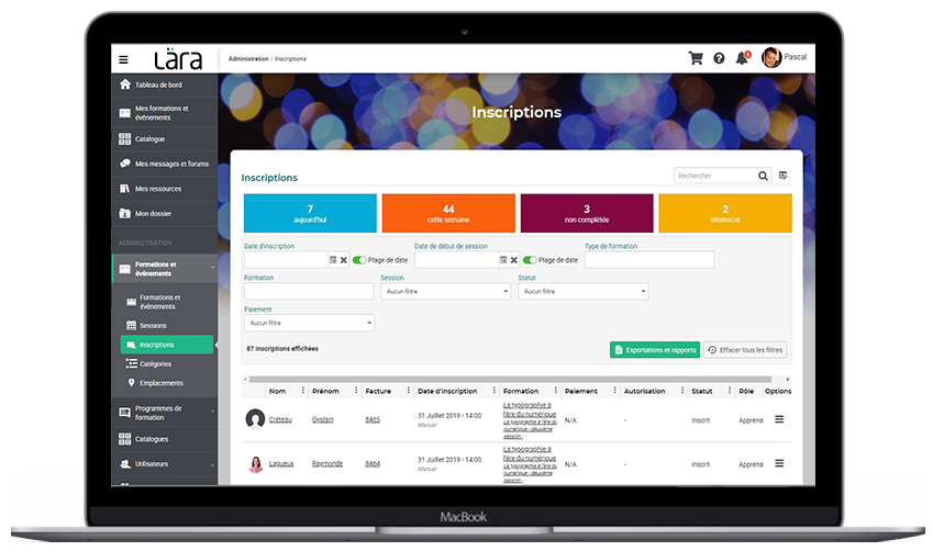 Tableau de bord de la gestion des inscriptions Lära présenté sur un ordinateur